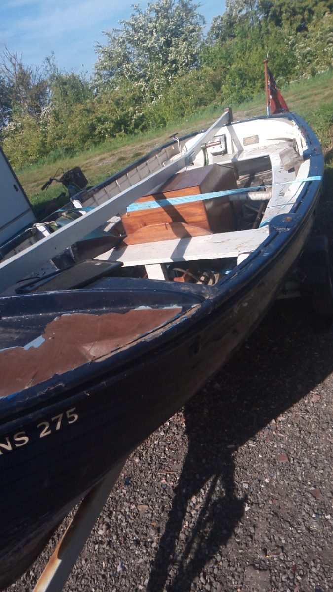 Fishingboat 4,50 with Stuart petrol Engine and Trailer